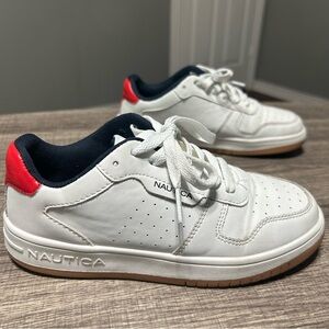 NAUTICA
Big Boys Stafford Lace Up
Sneaker size 2